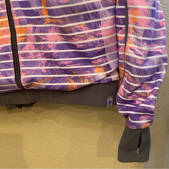 IVIVVA by Lululemon Girls Twice the Fun Reversible Hooded Zip Jacket Size 14 - Picture 4 of 10